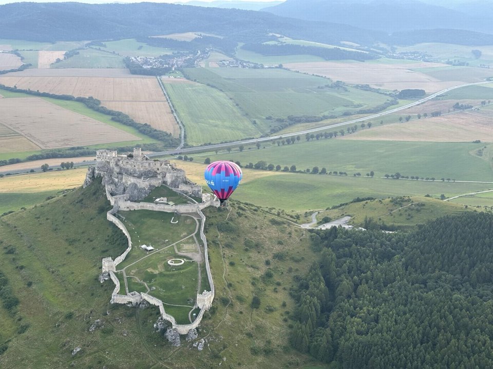 Vyhliadkový let balónom Spišský hrad | balon.sk